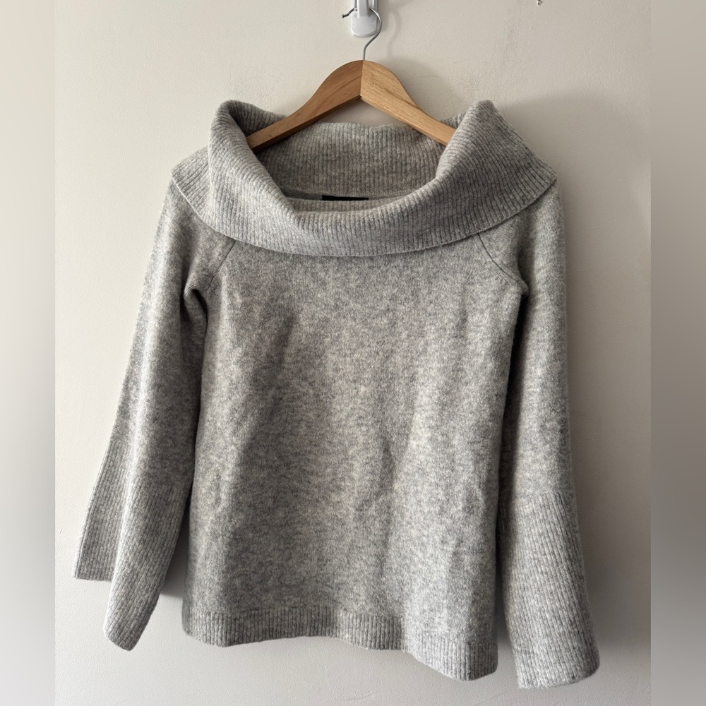 Ann Taylor Gray Cowl Neck Wide‎ Sleeve Cozy Wool Blend Sweater